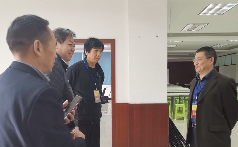 3.jpg 四川省aoa体育国际与巴塞罗那达成官